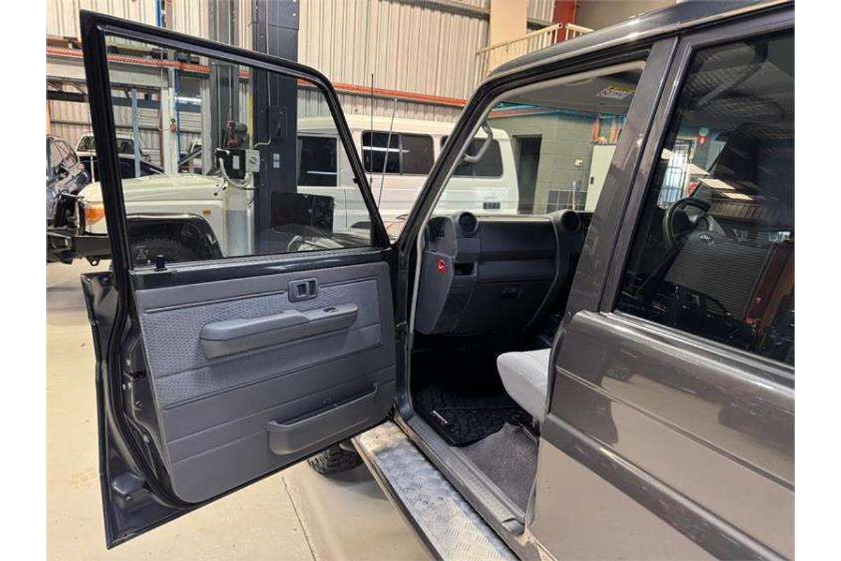 2017 Toyota Landcruiser GXL VDJ79R 4X4
