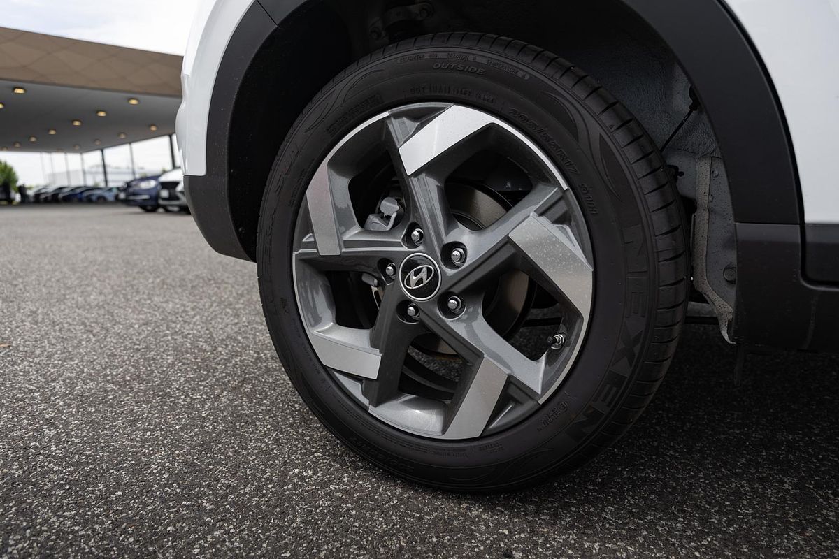 2024 Hyundai Venue Elite QX.V5