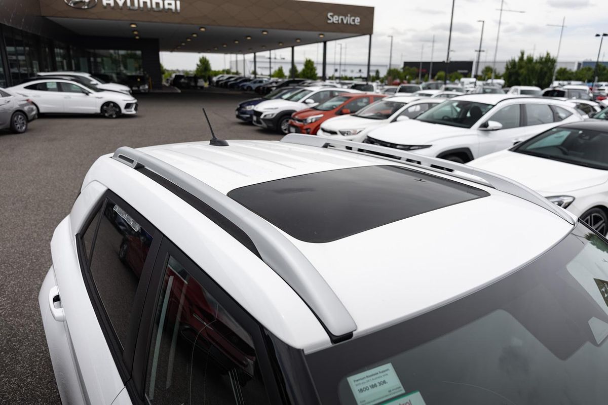 2024 Hyundai Venue Elite QX.V5