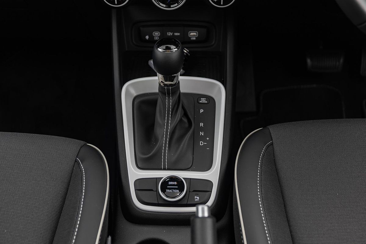 2024 Hyundai Venue Elite QX.V5