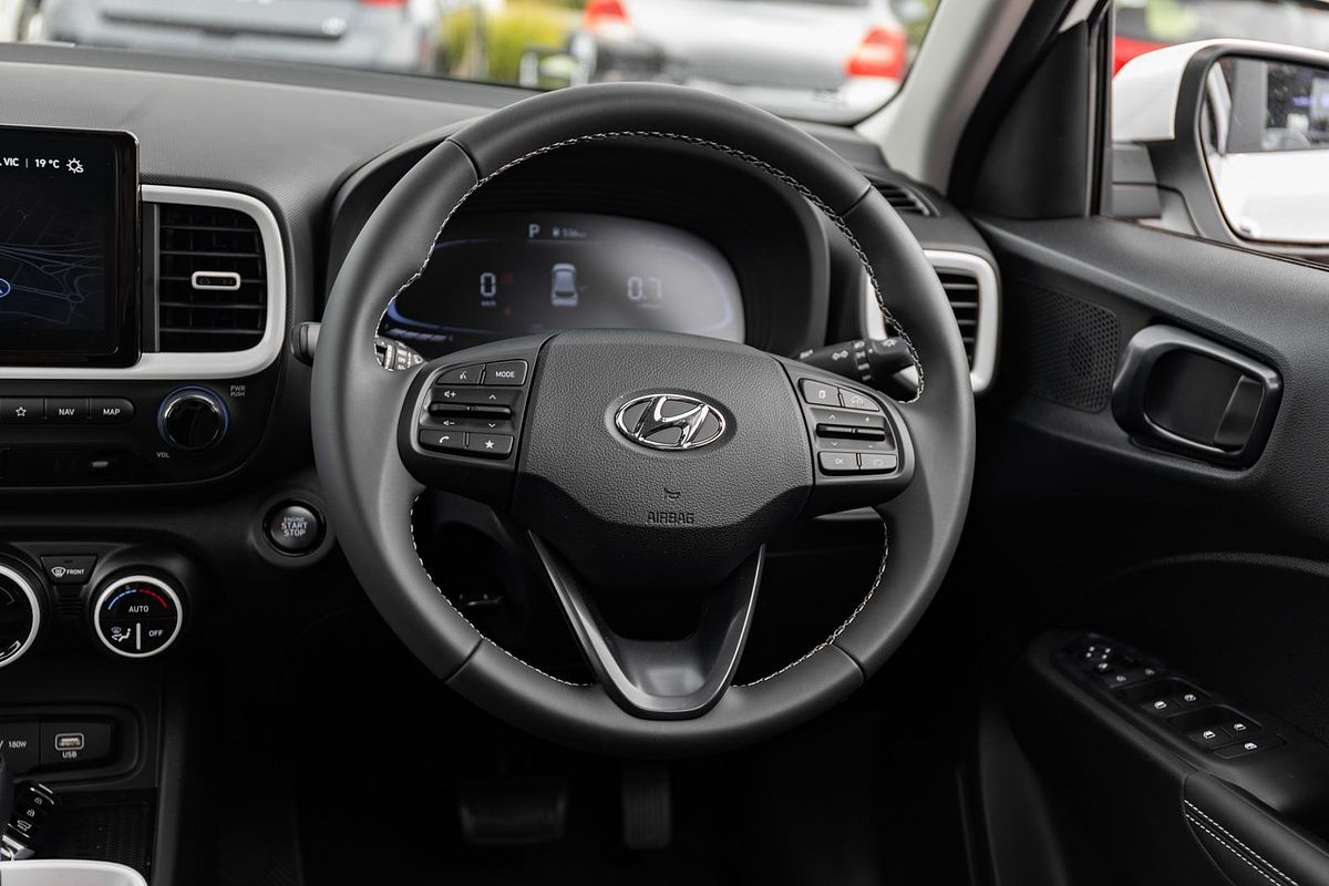 2024 Hyundai Venue Elite QX.V5