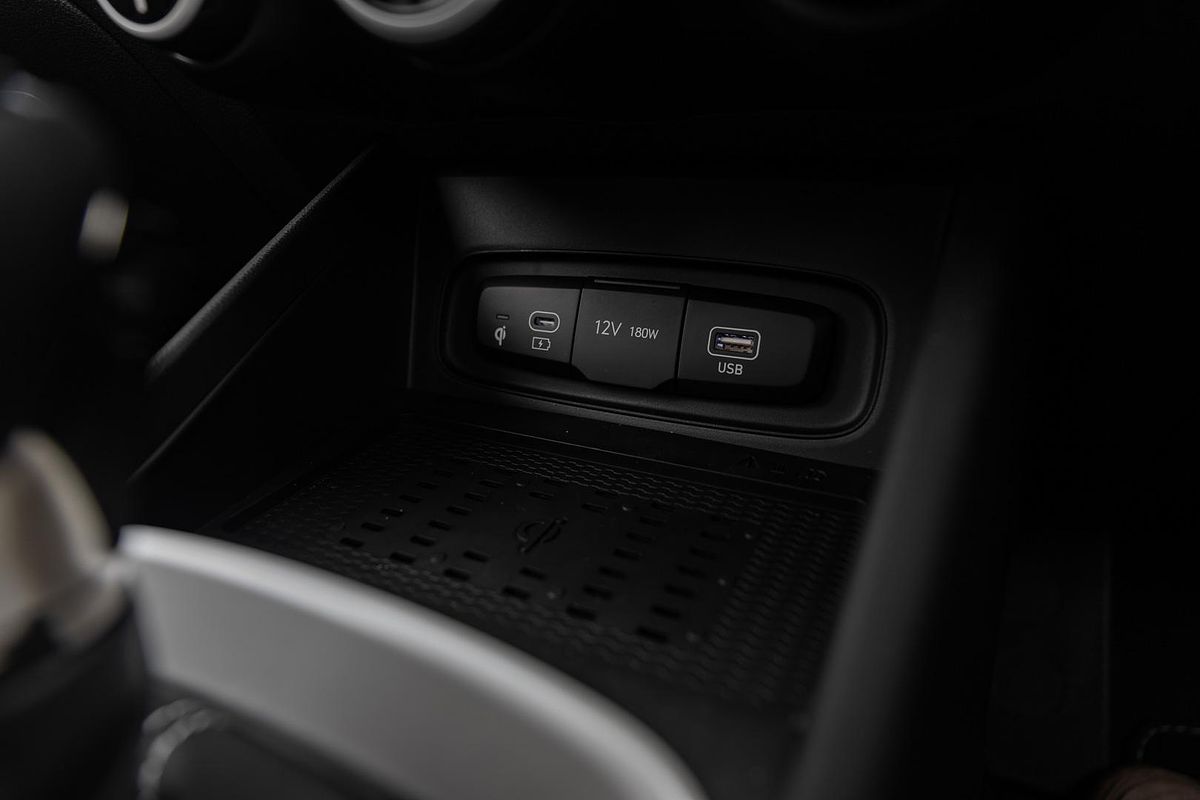 2024 Hyundai Venue Elite QX.V5