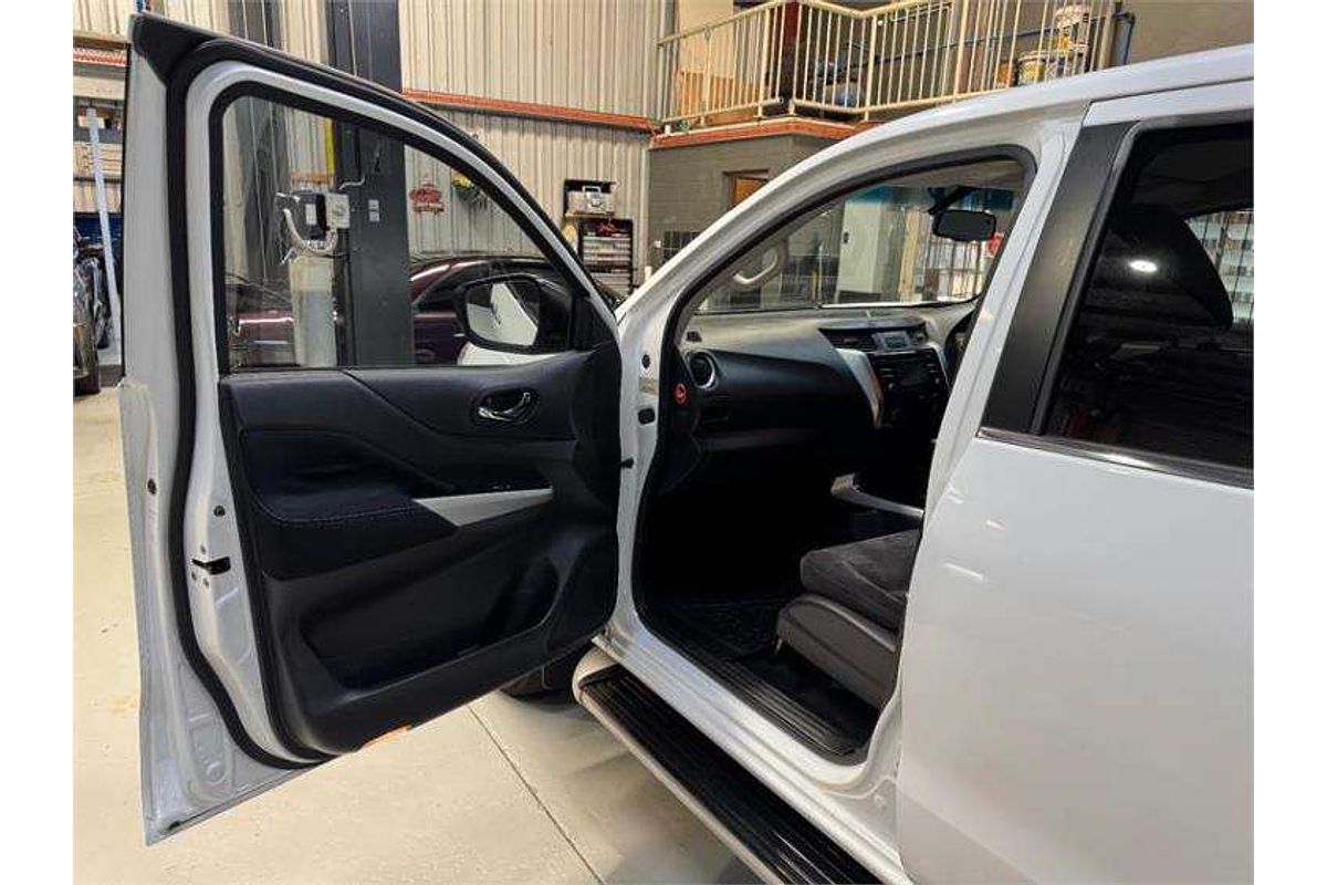 2015 Nissan Navara ST D23 4X4