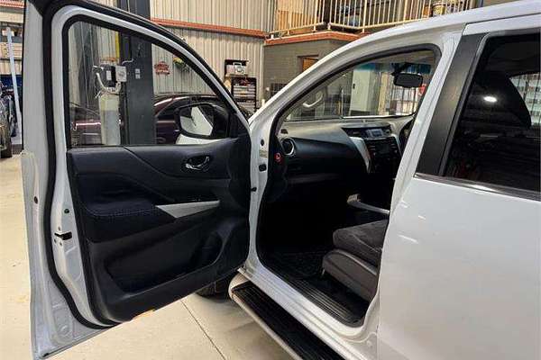 2015 Nissan Navara ST D23 4X4