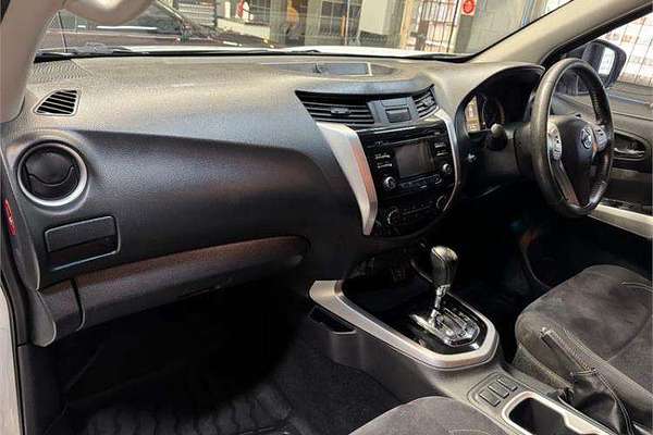 2015 Nissan Navara ST D23 4X4