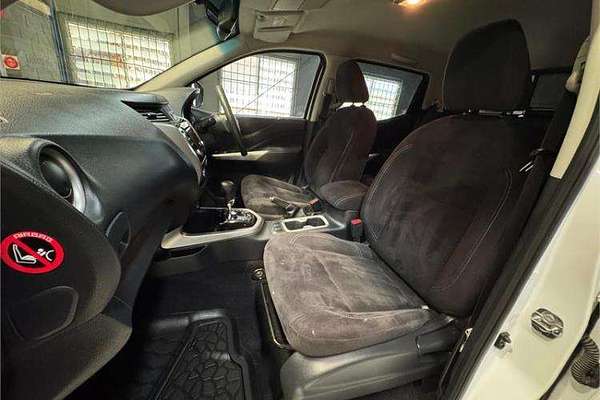 2015 Nissan Navara ST D23 4X4