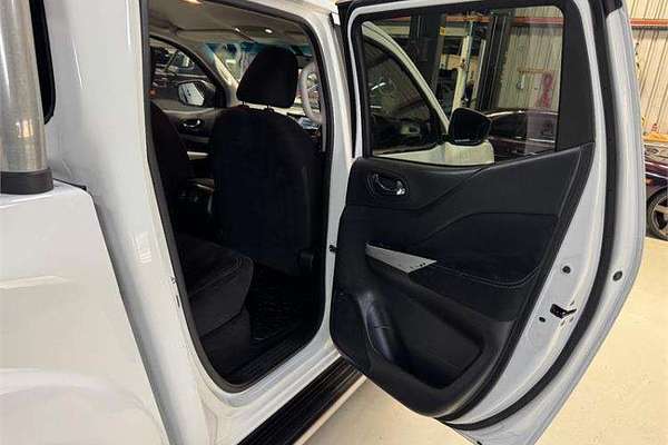 2015 Nissan Navara ST D23 4X4