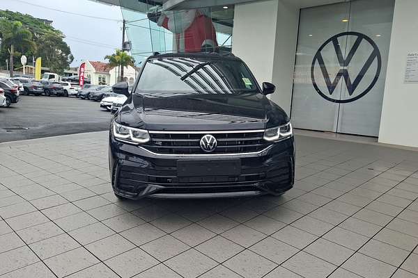 2024 Volkswagen Tiguan Wolfsburg Edition Allspace 5N