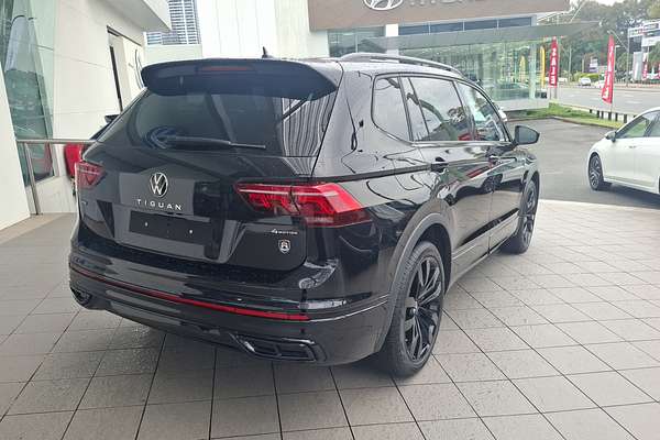 2024 Volkswagen Tiguan Wolfsburg Edition Allspace 5N