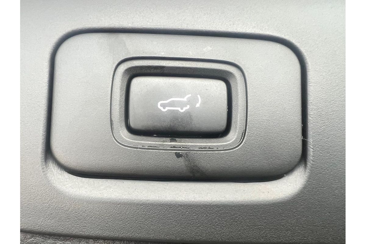 2024 Isuzu MU-X LS-U