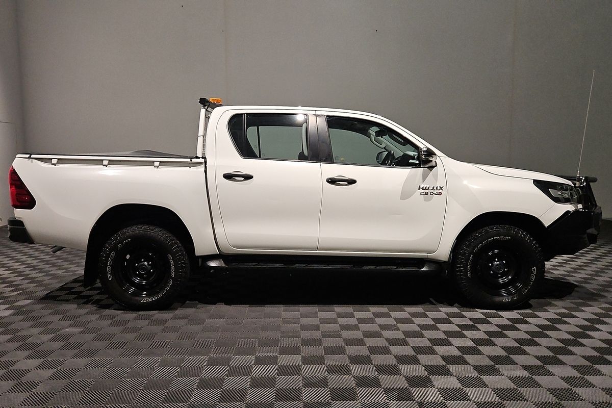 2021 Toyota Hilux SR GUN126R 4X4