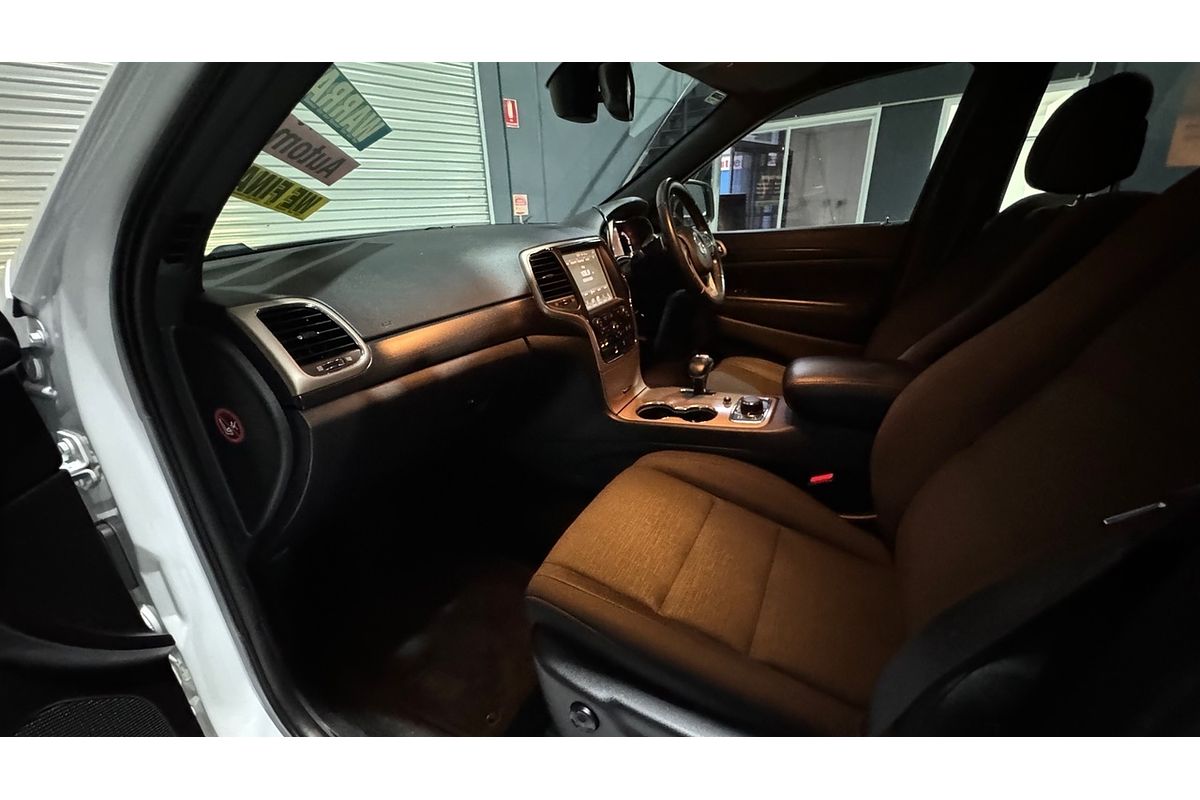 2015 Jeep Grand Cherokee Laredo (4x4) WK MY15