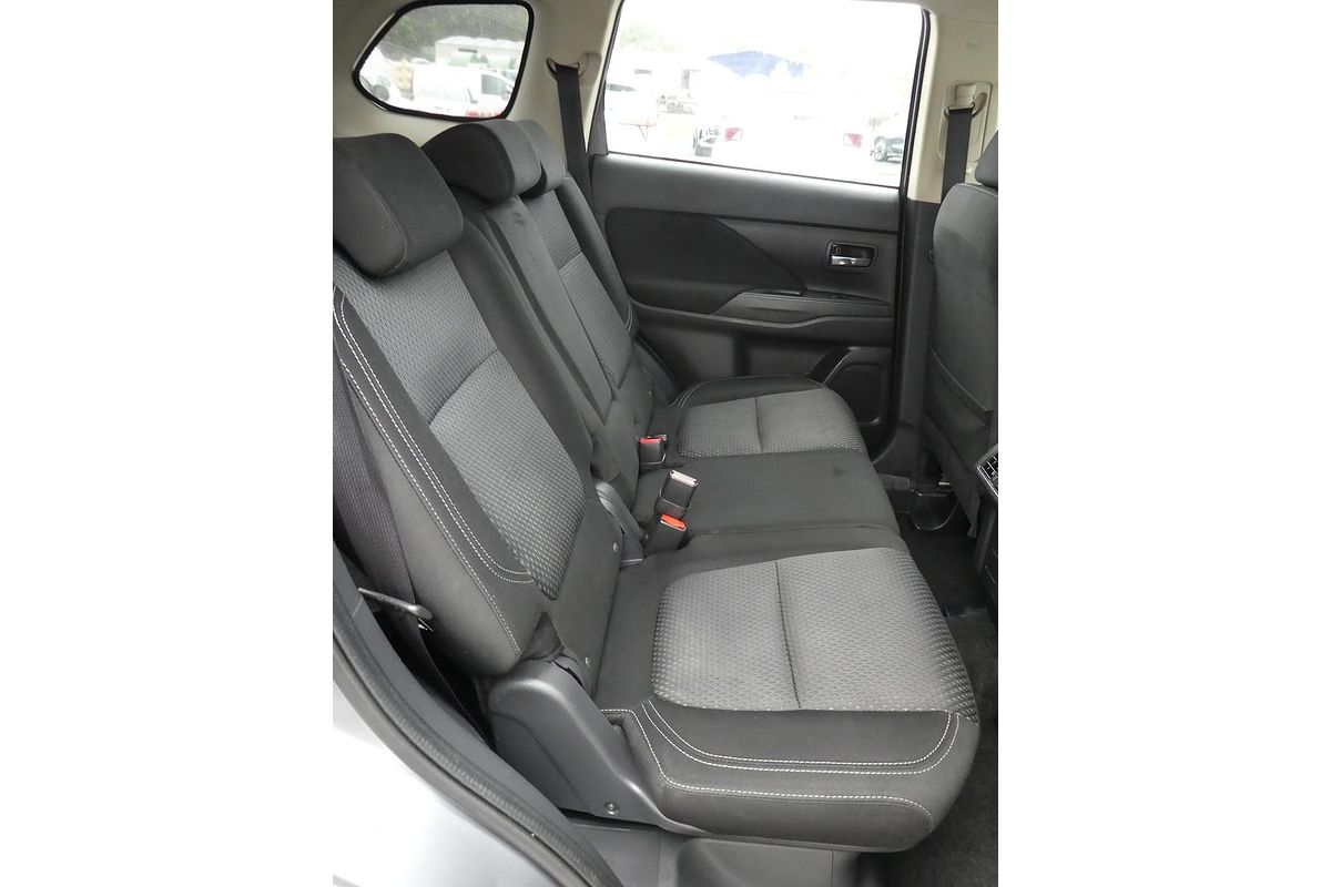 2018 Mitsubishi Outlander ES ZL