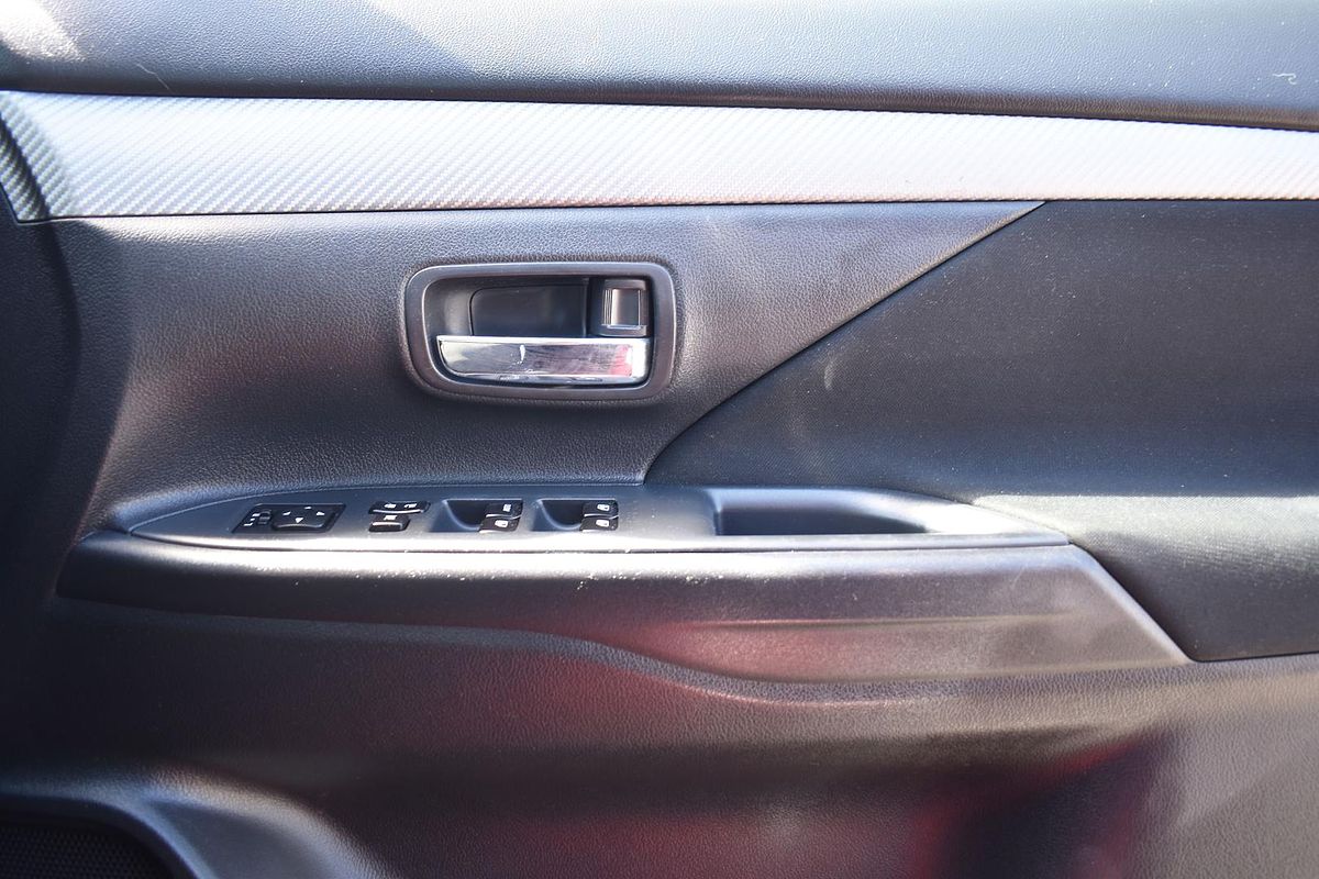 2017 Mitsubishi Outlander ES ZL