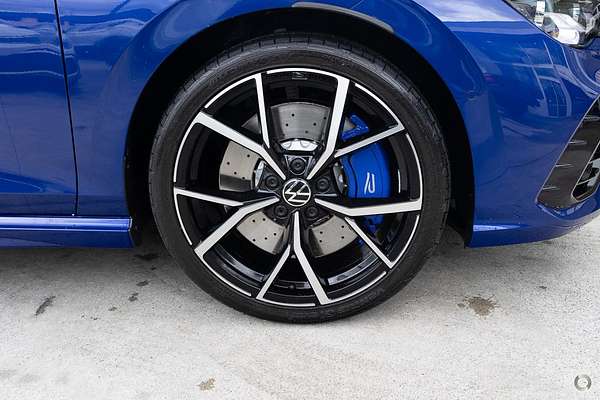 2024 Volkswagen Golf R 8