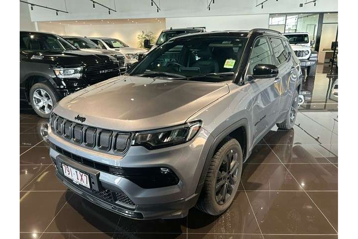 2023 Jeep Compass Night Eagle M6