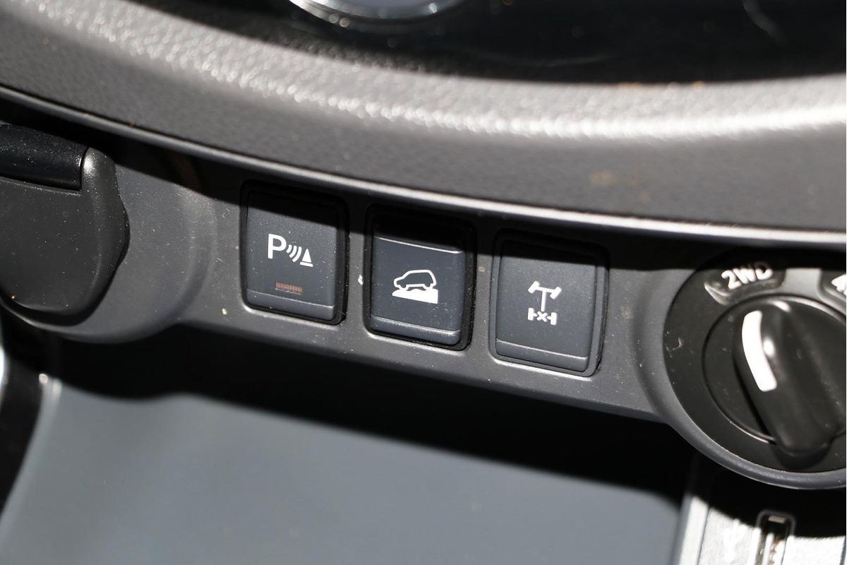 2019 Nissan Navara ST-X D23 Series 3 4X4