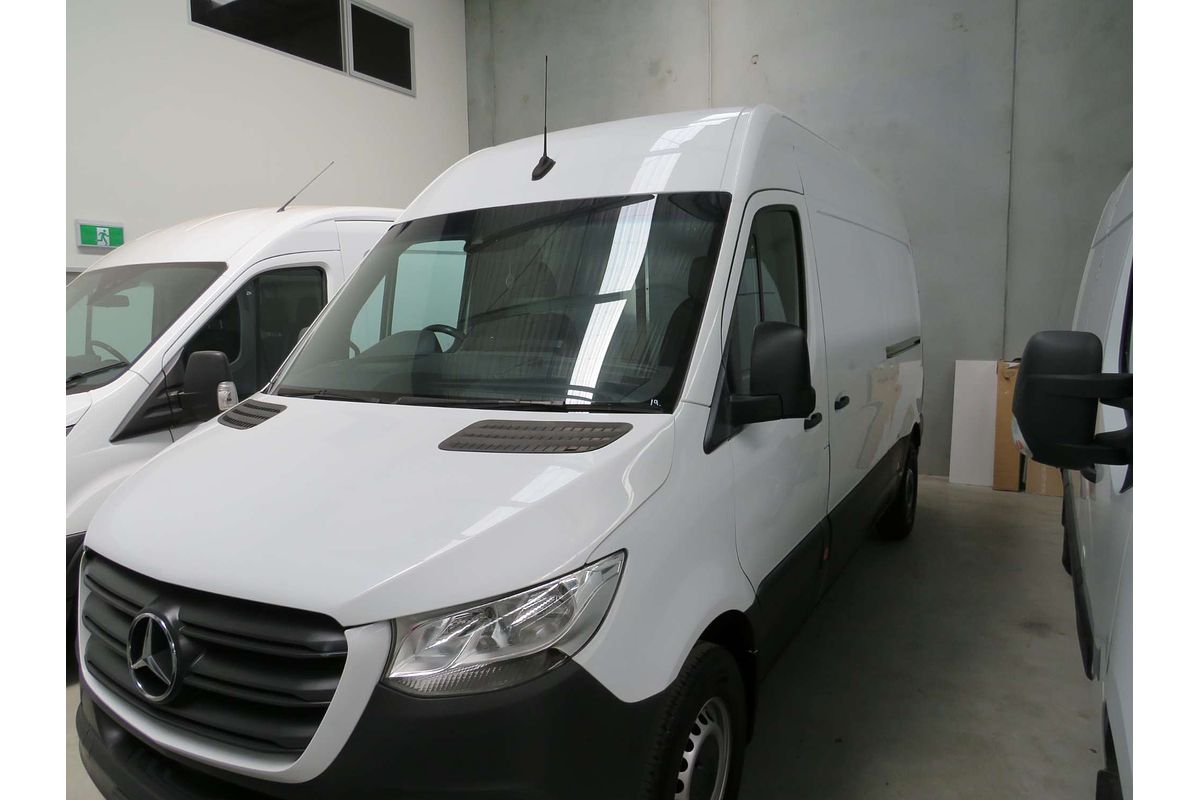 2019 Mercedes-Benz Sprinter 411CDI VS30