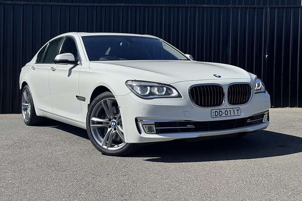 2012 BMW 7 Series 750i F01 LCI