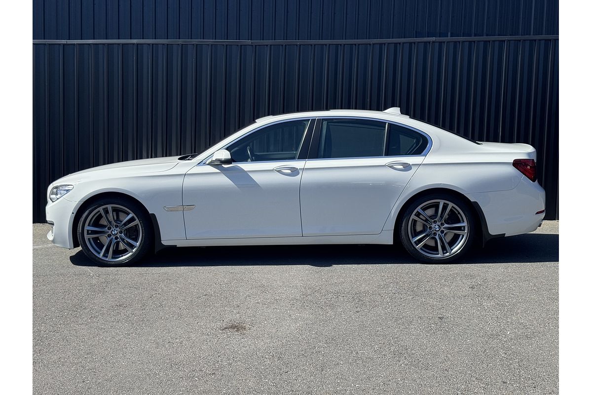 2012 BMW 7 Series 750i F01 LCI