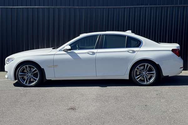 2012 BMW 7 Series 750i F01 LCI