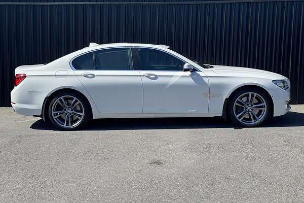 2012 BMW 7 Series 750i F01 LCI