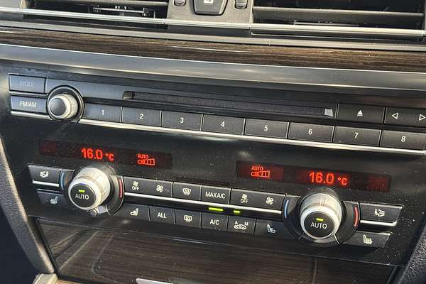 2012 BMW 7 Series 750i F01 LCI