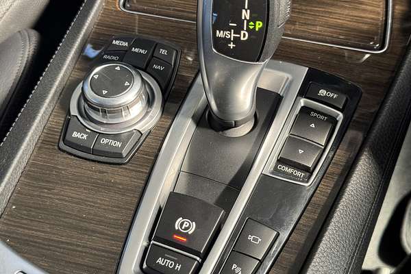 2012 BMW 7 Series 750i F01 LCI