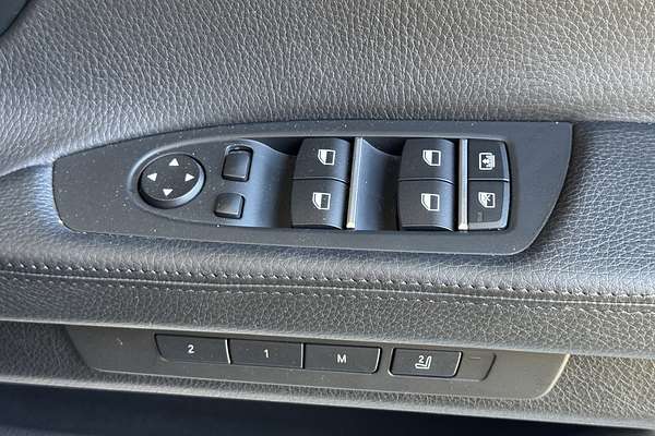2012 BMW 7 Series 750i F01 LCI