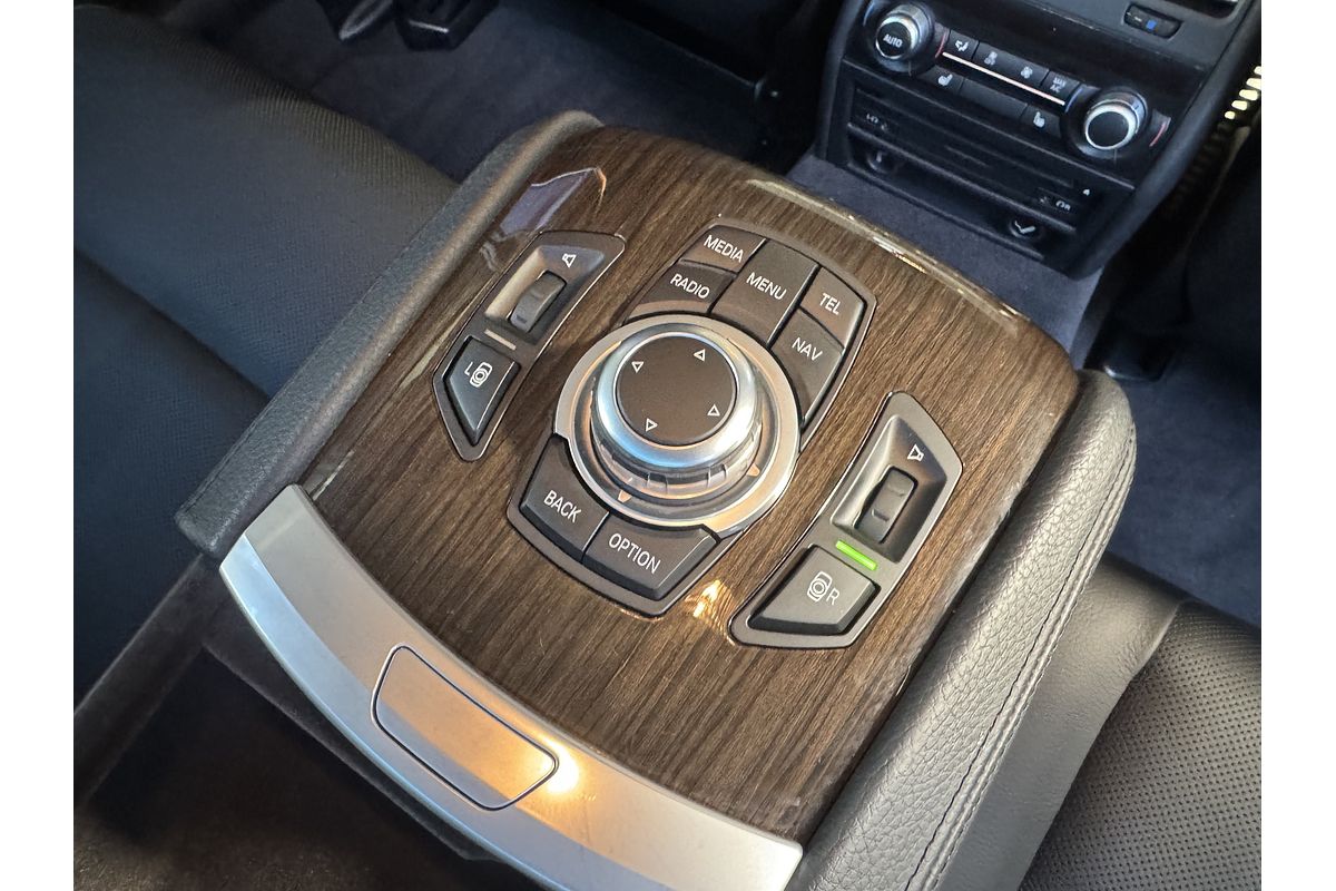 2012 BMW 7 Series 750i F01 LCI