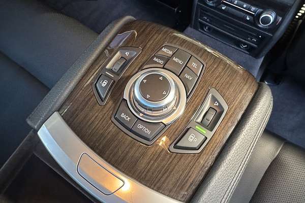2012 BMW 7 Series 750i F01 LCI