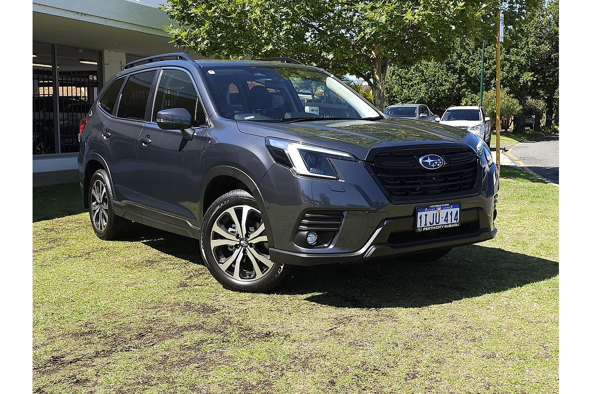 2024 Subaru Forester 2.5i Premium S5
