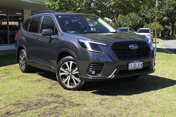 2024 Subaru Forester 2.5i Premium S5