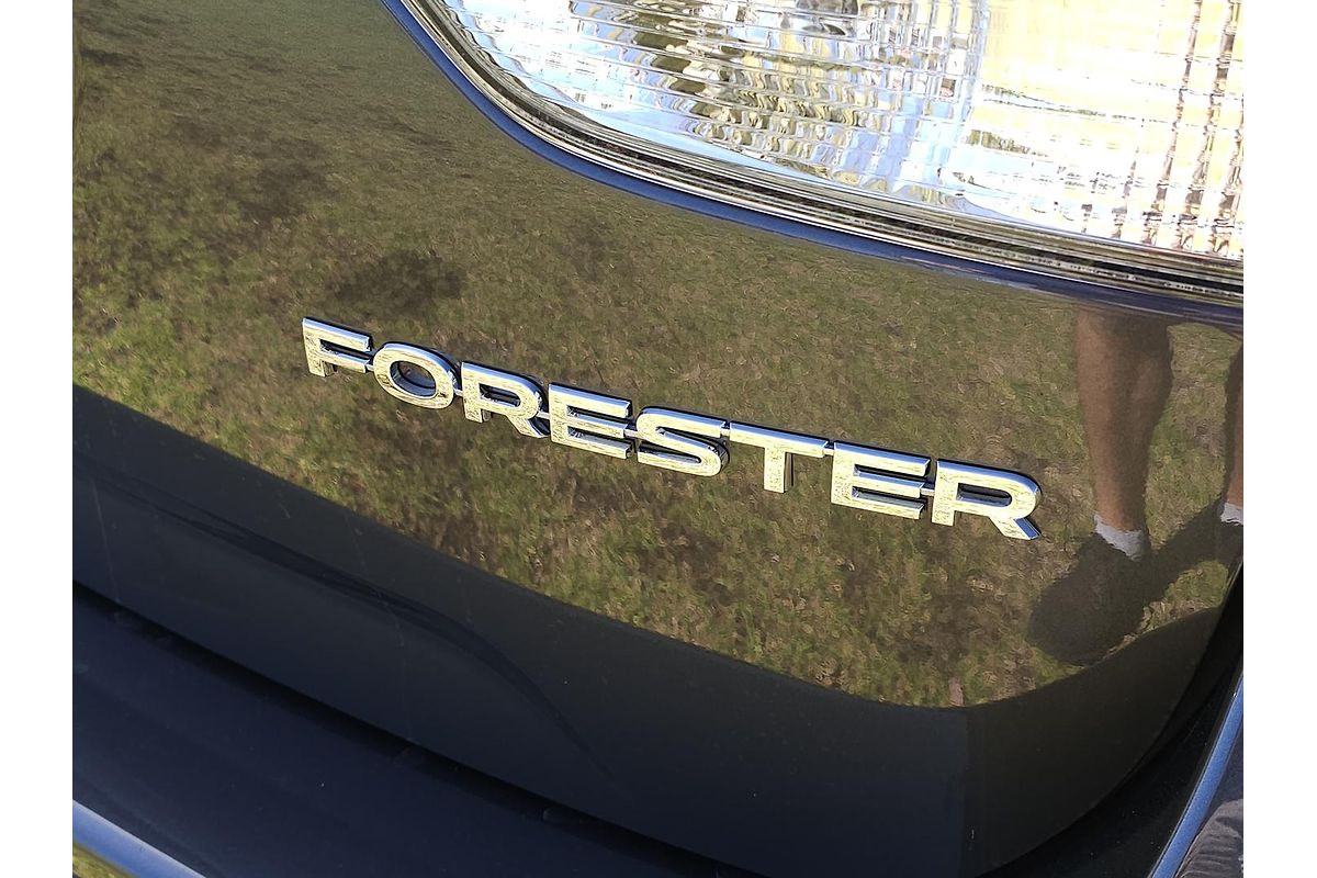 2024 Subaru Forester 2.5i Premium S5