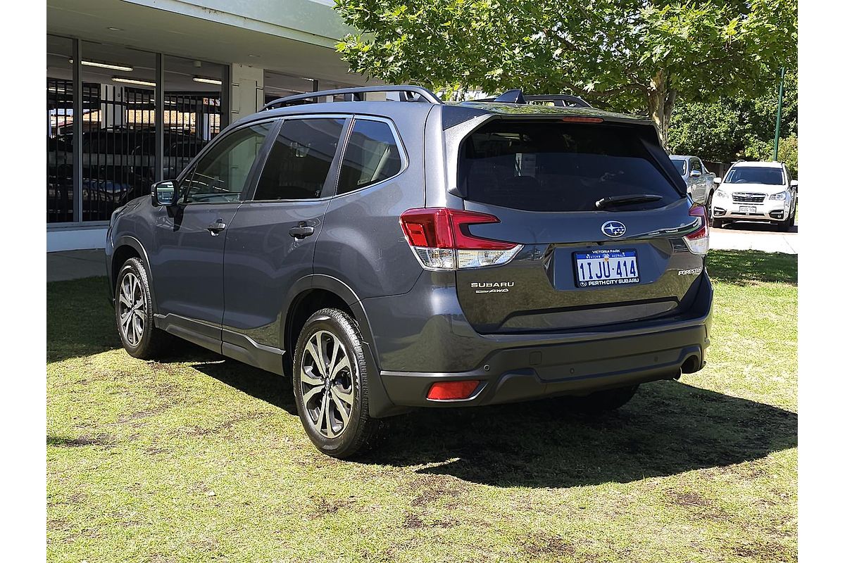 2024 Subaru Forester 2.5i Premium S5