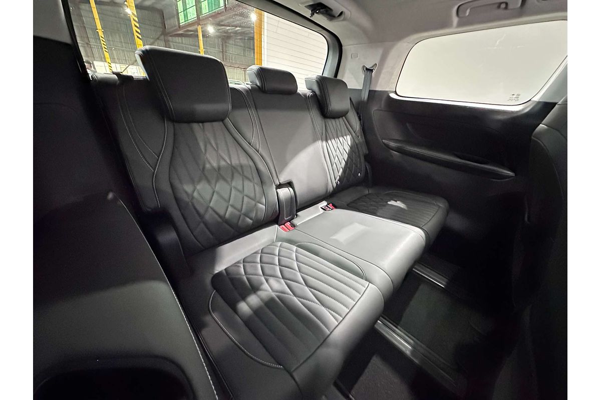 2022 LDV MIFA 9 Luxe