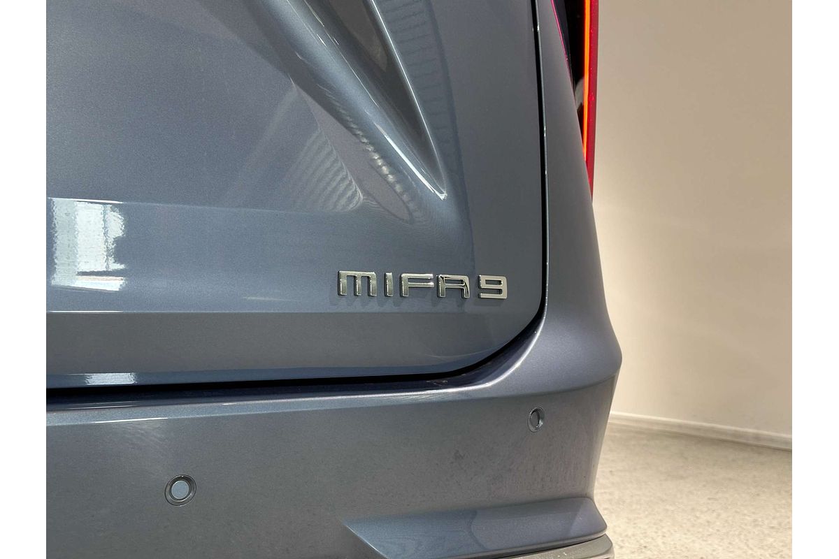 2022 LDV MIFA 9 Luxe