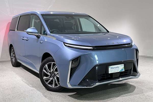 2022 LDV MIFA 9 Luxe