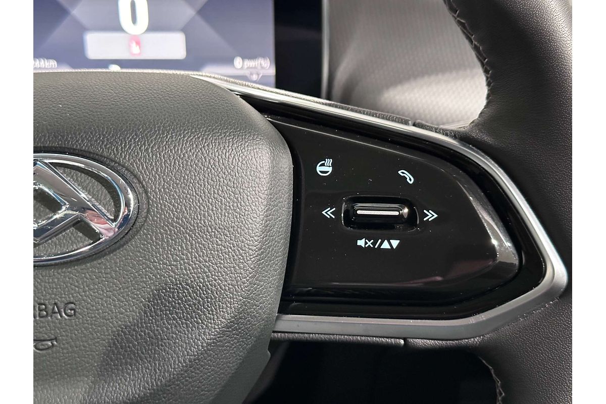 2022 LDV MIFA 9 Luxe