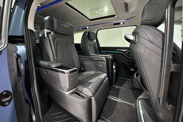 2022 LDV MIFA 9 Luxe