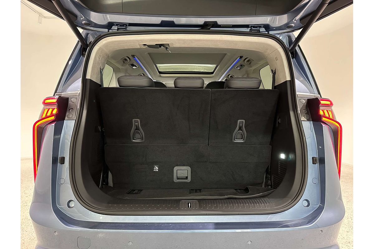 2022 LDV MIFA 9 Luxe