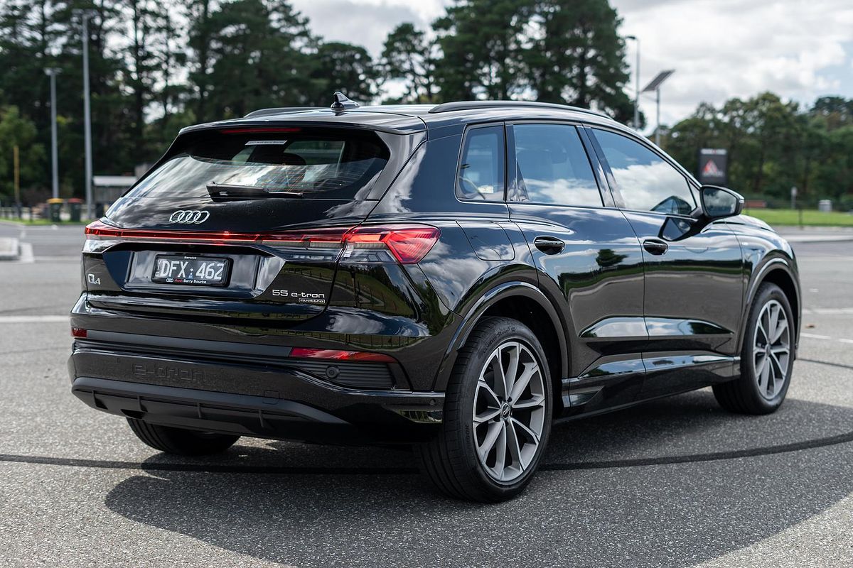 2024 Audi Q4 e-tron 55 F4