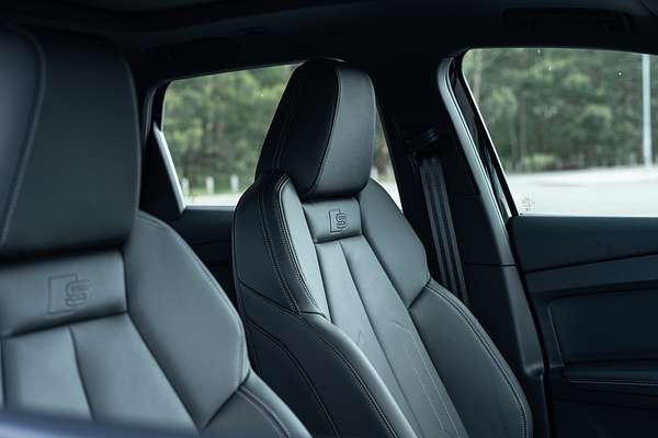 2024 Audi Q4 e-tron 55 F4