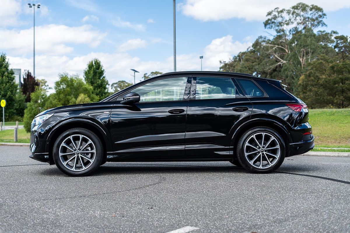 2024 Audi Q4 e-tron 55 F4