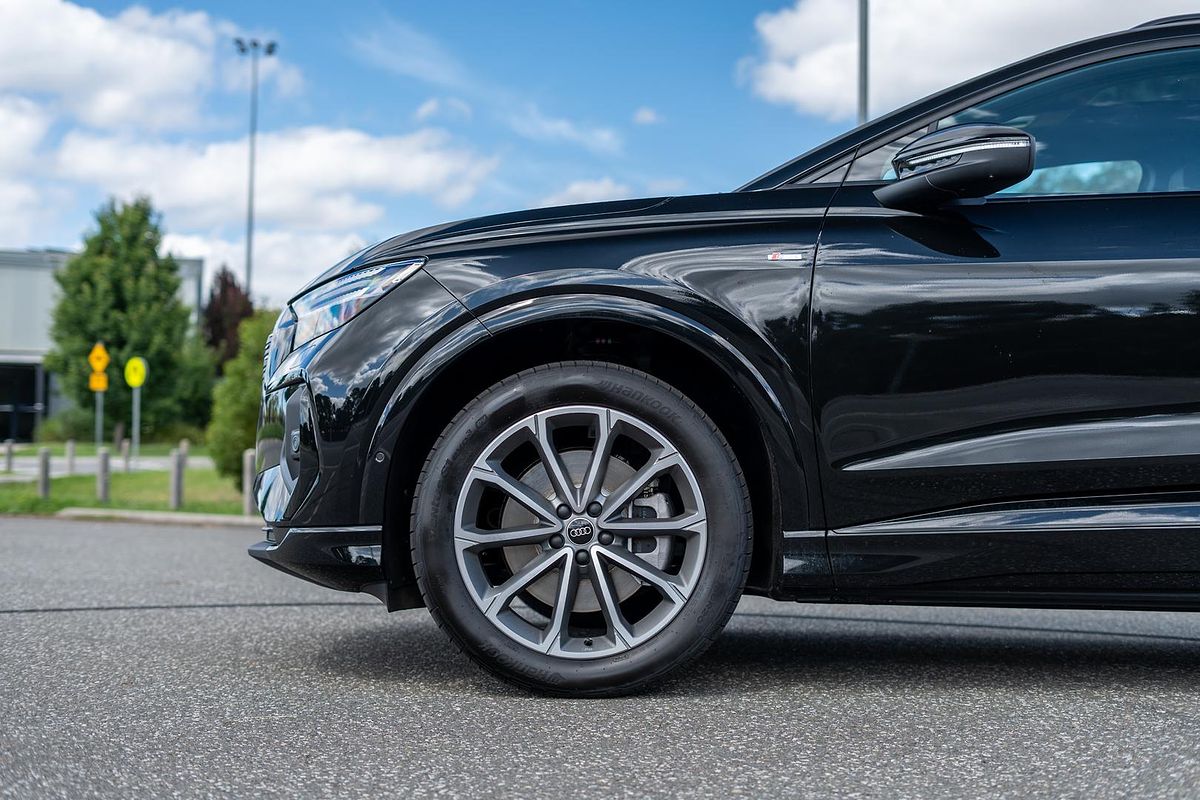 2024 Audi Q4 e-tron 55 F4
