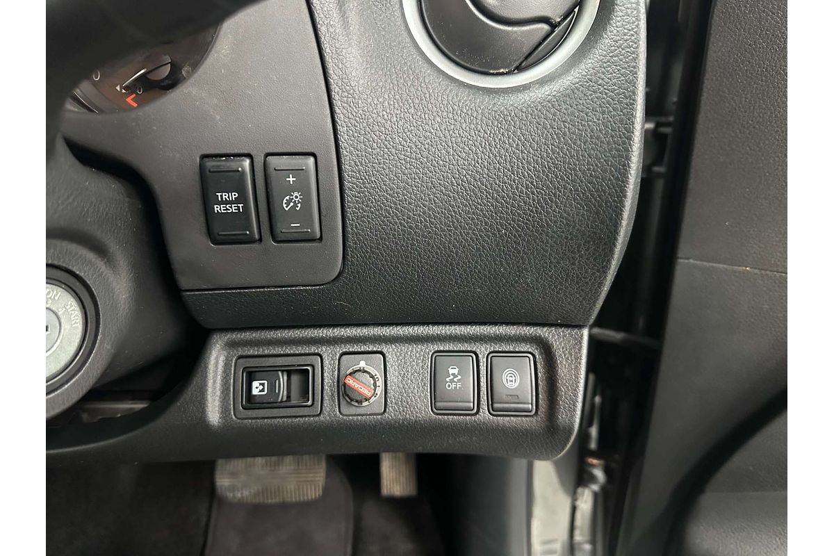 2021 Nissan Navara ST D23 4X4