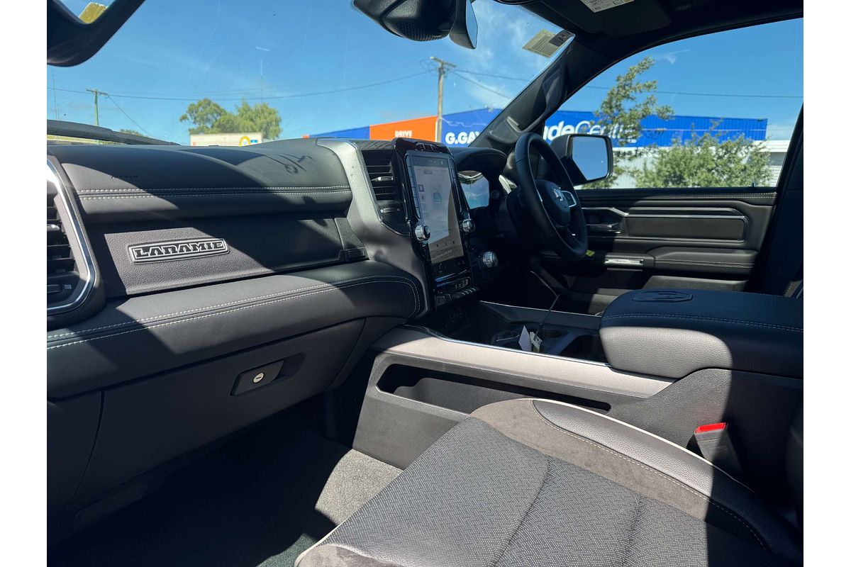 2024 RAM 1500 Laramie DT 4X4 SWB