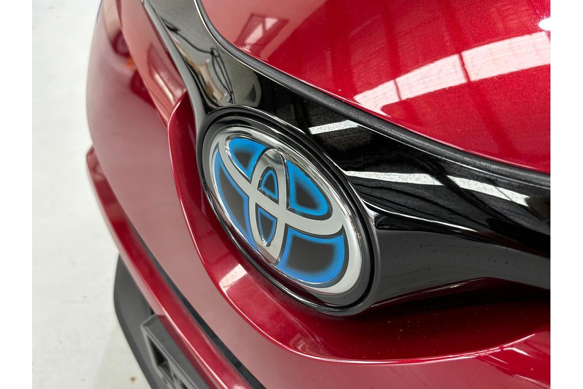 2017 Toyota C-HR ZYX10