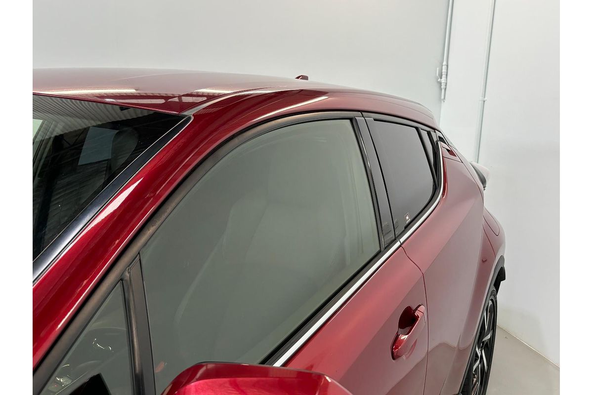 2017 Toyota C-HR ZYX10