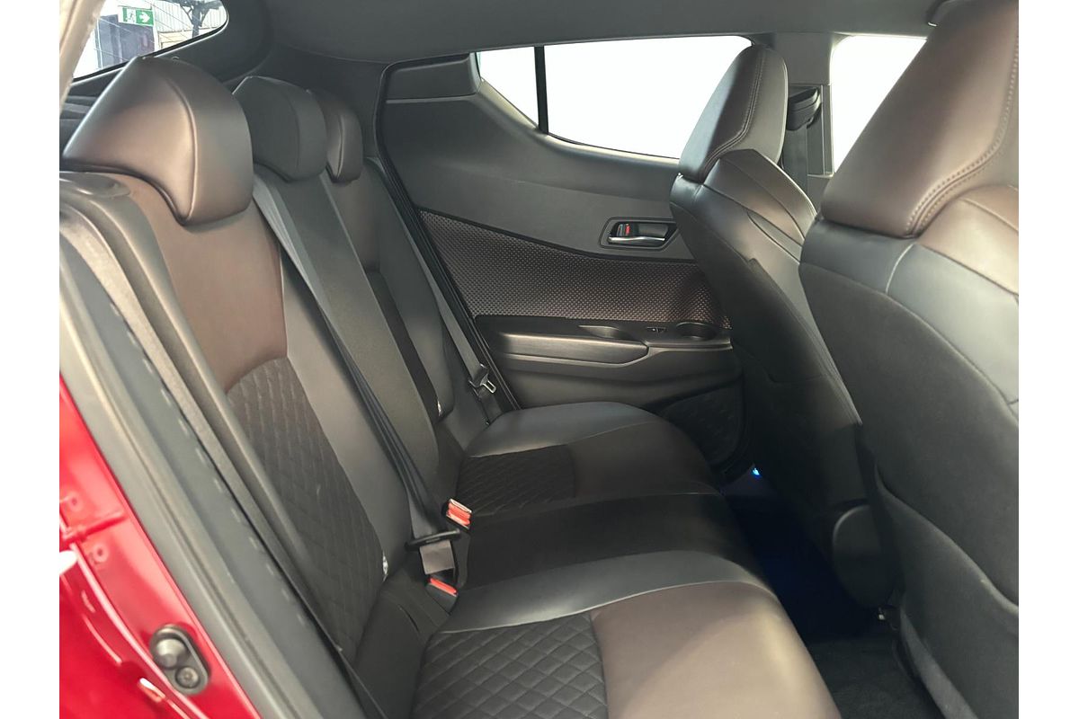 2017 Toyota C-HR ZYX10